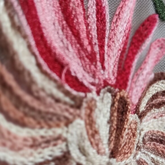 Azi new york floral embroidered top size small - Picture 9 of 16